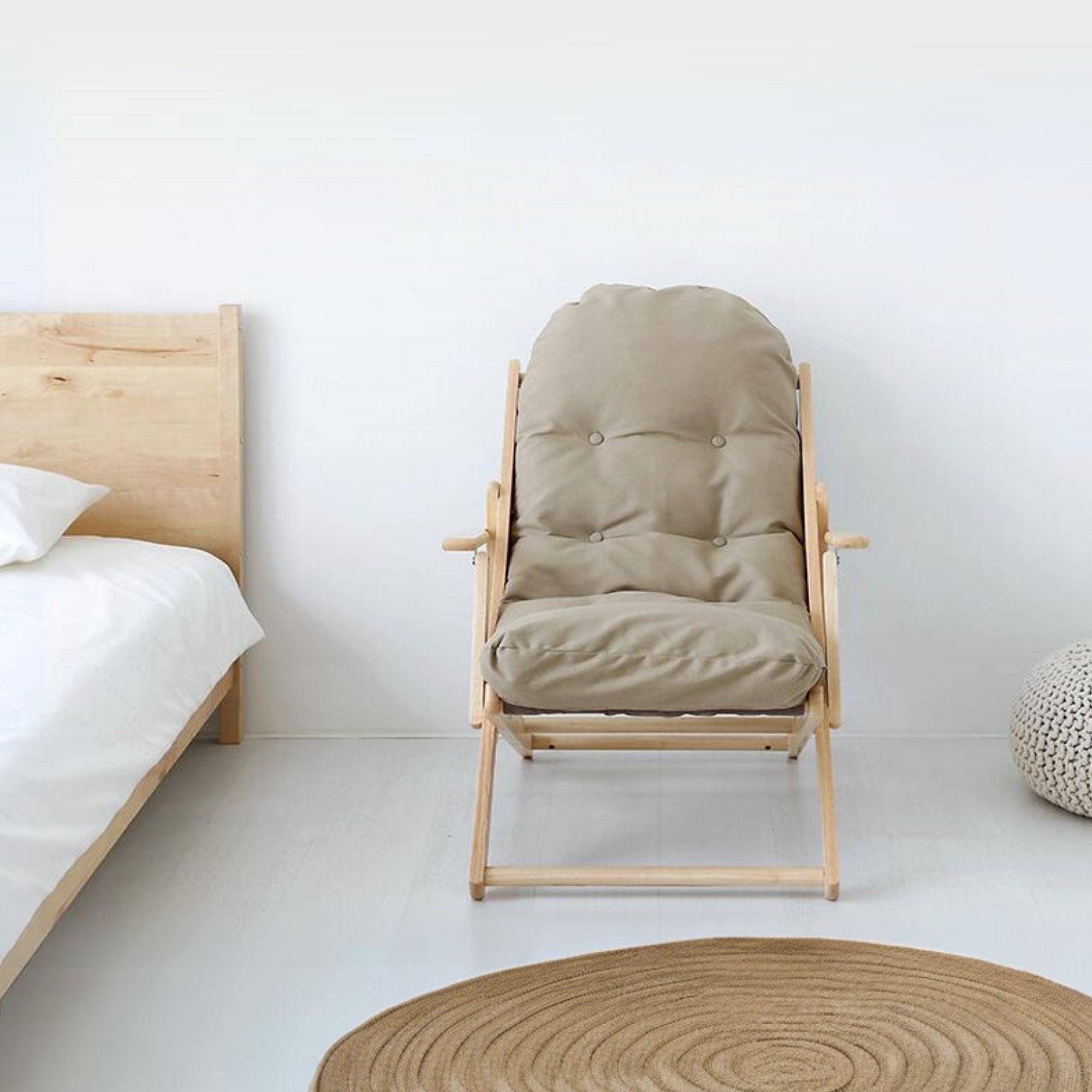 SNUG 折りたたみ式リクライニングチェア